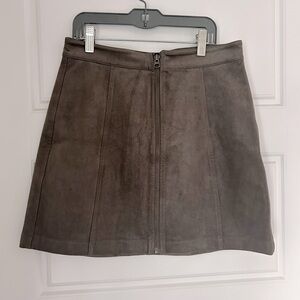 Wilfred grey suede skirt, sz 6